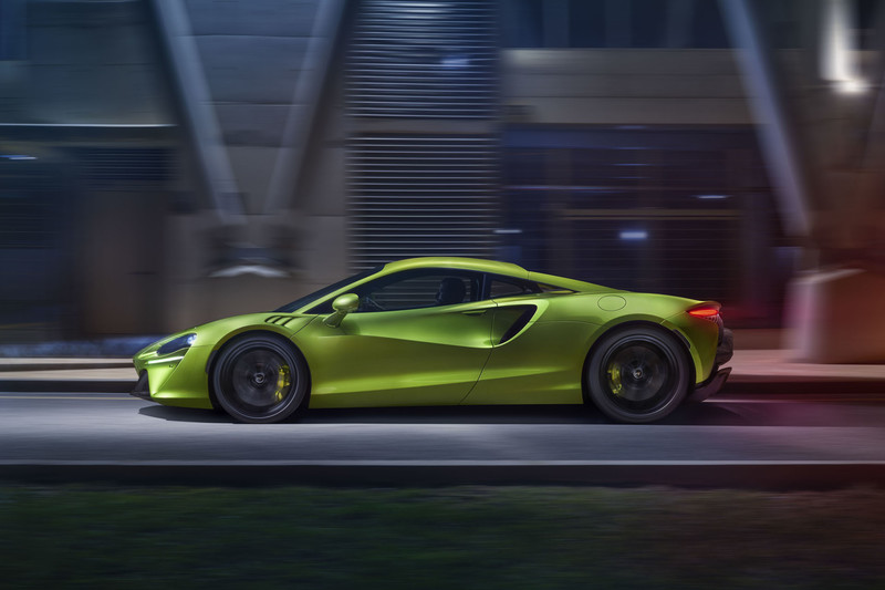 《McLaren》發表高性能油電超跑《Artura》 堅持輕量化後驅設定、綜效680匹純電可開30公里