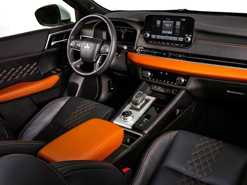 大改款《Mitsubishi Outlander》北美首發|智慧型ACC+車道維持+精緻內裝 大改款《Mitsubishi Outlander》北美首發|智慧型ACC+車道維持+精緻內裝