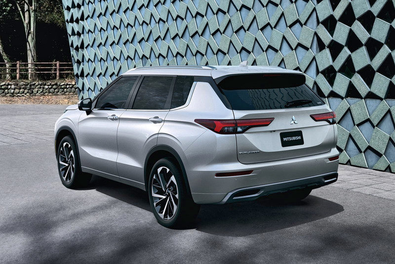 大改款《Mitsubishi Outlander》北美首發|智慧型ACC+車道維持+精緻內裝 大改款《Mitsubishi Outlander》北美首發|智慧型ACC+車道維持+精緻內裝