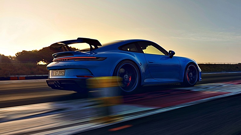 一口氣直拉9000轉的自然進氣魅力!《Porsche 911 GT3》992世代GT3全球首演 一口氣直拉9000轉的自然進氣魅力!《Porsche 911 GT3》992世代GT3全球首演