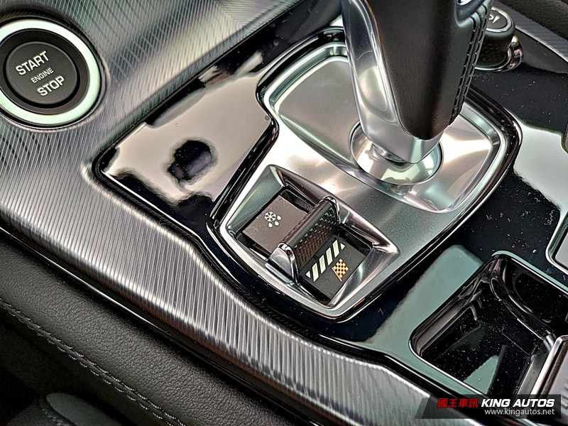 《Jaguar F-Type P300 R-Dynamic》小改款試駕︱更銳利動感的豹力美學! 《Jaguar F-Type P300 R-Dynamic》小改款試駕︱更銳利動感的豹力美學!