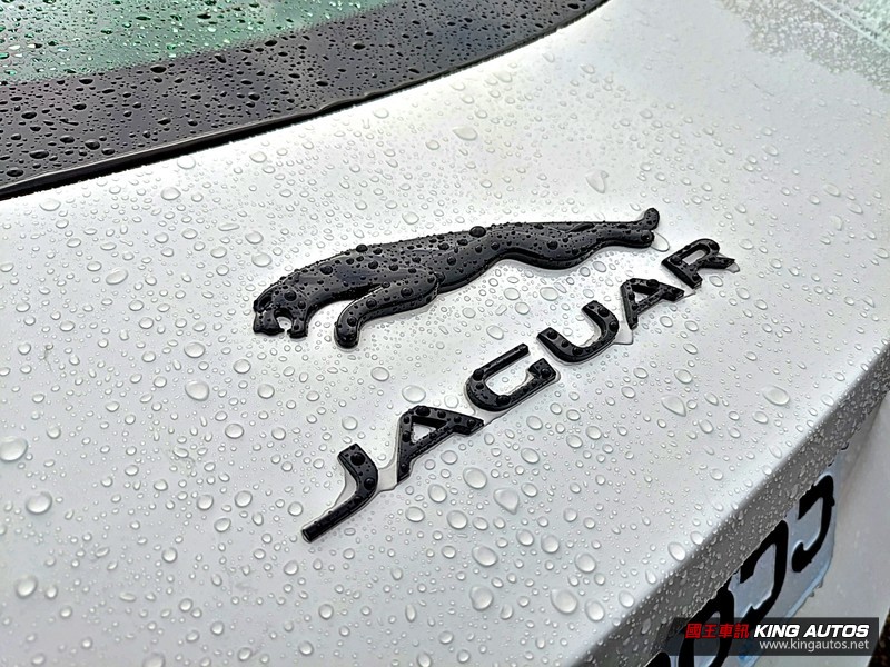 《Jaguar F-Type P300 R-Dynamic》小改款試駕︱更銳利動感的豹力美學! 《Jaguar F-Type P300 R-Dynamic》小改款試駕︱更銳利動感的豹力美學!