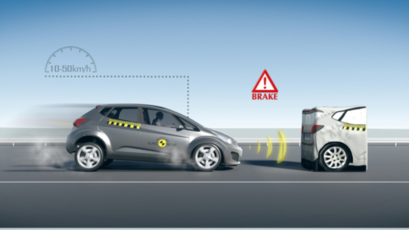 開車遇濃霧能靠《AEB》或《ACC》保命?原廠提醒:系統可能會誤判無法正確作動 開車遇濃霧能靠《AEB》或《ACC》保命?原廠提醒:系統可能會誤判無法正確作動
