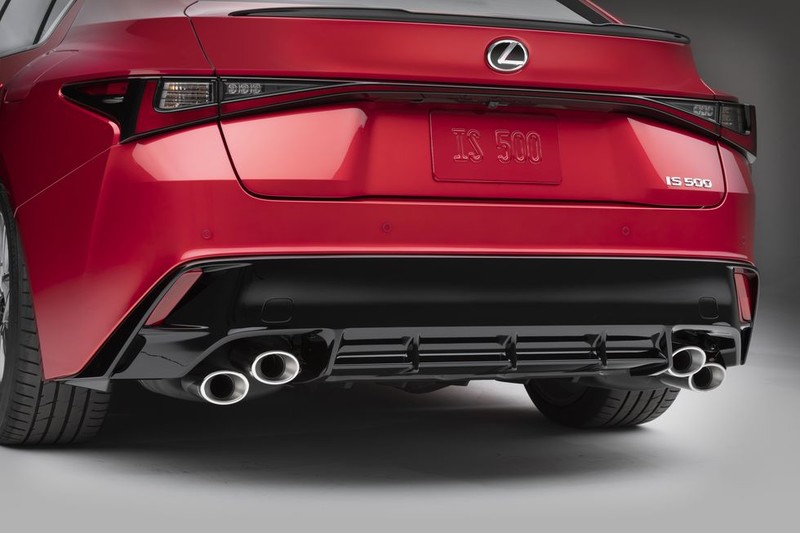V8引擎回歸!《Lexus IS 500 F Sport Performance》終於亮相 將與《BMW M3》《AMG C63》 V8引擎回歸!《Lexus IS 500 F Sport Performance》終於亮相 將與《BMW M3》《AMG C63》