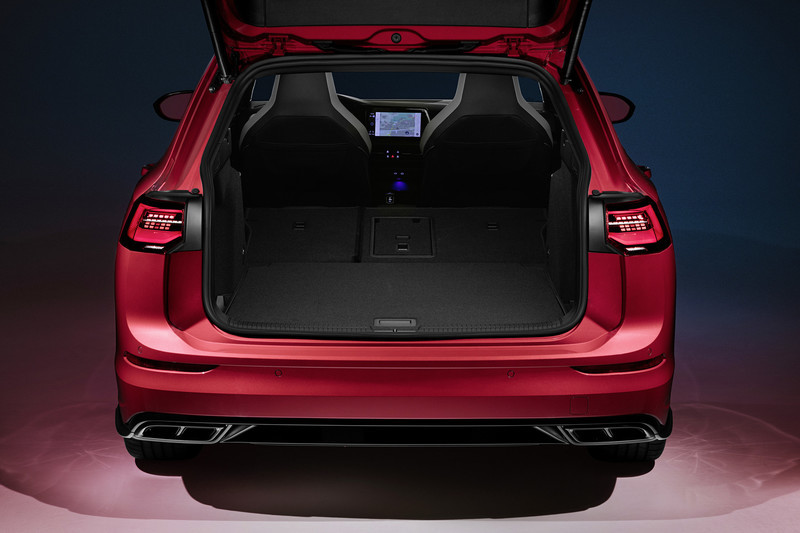 315匹超狂旅行車在此!新世代《Volkswagen Golf R Variant》無偽裝搶先曝光 315匹超狂旅行車在此!新世代《Volkswagen Golf R Variant》無偽裝搶先曝光