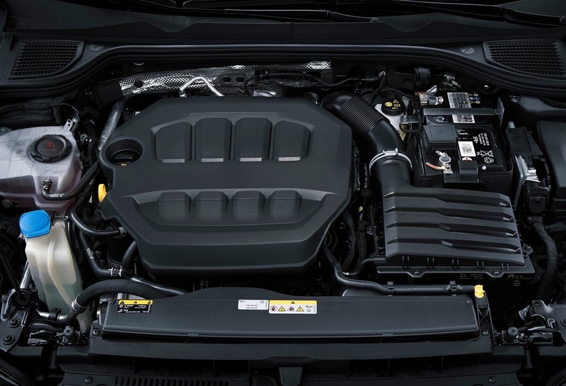315匹超狂旅行車在此!新世代《Volkswagen Golf R Variant》無偽裝搶先曝光 315匹超狂旅行車在此!新世代《Volkswagen Golf R Variant》無偽裝搶先曝光