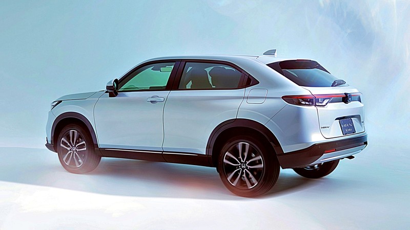 難道要變7人座?全新《Honda CR-V》首度現身 尺碼放大、軸距還拉長 難道要變7人座?全新《Honda CR-V》首度現身 尺碼放大、軸距還拉長