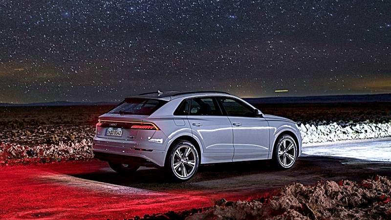 單一車型、392萬元起!《Audi Q8 55 TFSI quattro S line》旗艦動感跑旅發表上市 單一車型、392萬元起!《Audi Q8 55 TFSI quattro S line》旗艦動感跑旅發表上市