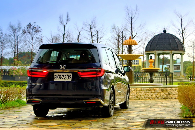 《Honda Odyssey試駕》雙層隔音玻璃+共振消音鋁圈 寧靜度提升多少? 《Honda Odyssey試駕》雙層隔音玻璃+共振消音鋁圈 寧靜度提升多少?