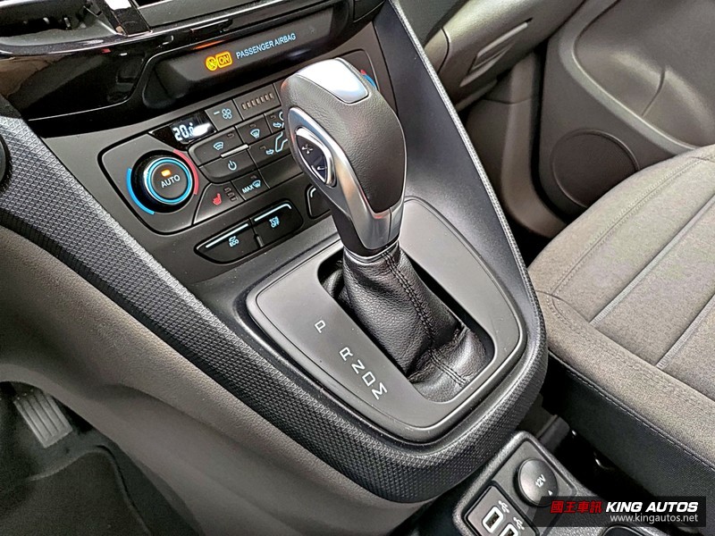 《Ford Tourneo Connect》玩咖版試駕︱獨樂樂也可、眾樂樂也行,還有完善安全配備! 《Ford Tourneo Connect》玩咖版試駕︱獨樂樂也可、眾樂樂也行,還有完善安全配備!