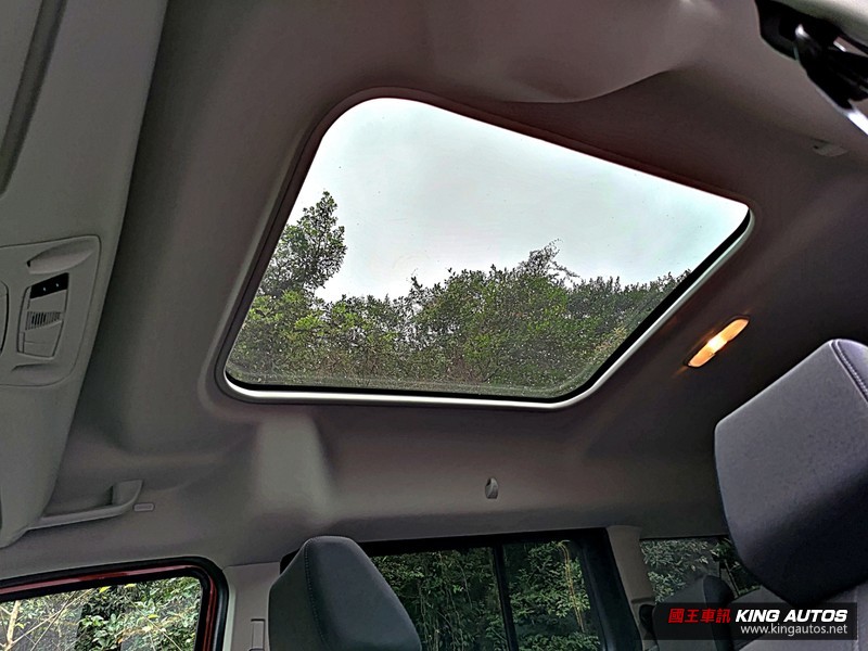 《Ford Tourneo Connect》玩咖版試駕︱獨樂樂也可、眾樂樂也行,還有完善安全配備! 《Ford Tourneo Connect》玩咖版試駕︱獨樂樂也可、眾樂樂也行,還有完善安全配備!