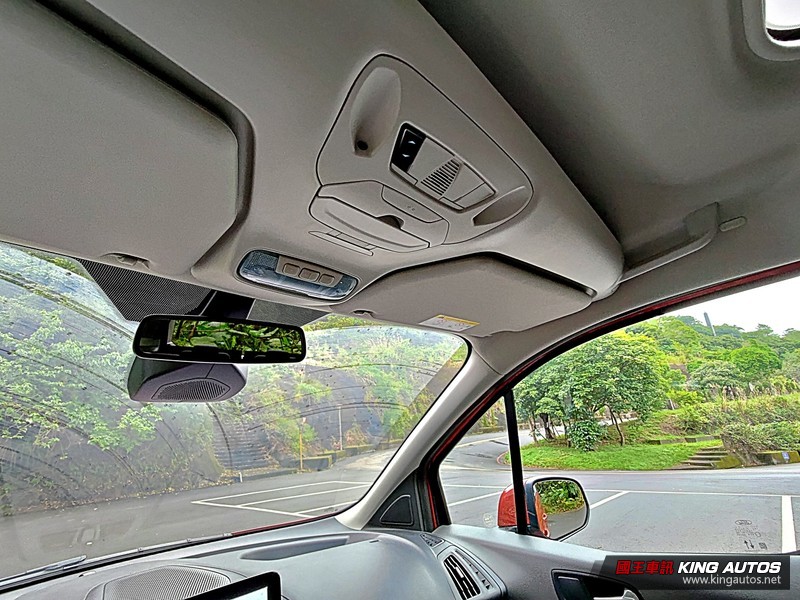 《Ford Tourneo Connect》玩咖版試駕︱獨樂樂也可、眾樂樂也行,還有完善安全配備! 《Ford Tourneo Connect》玩咖版試駕︱獨樂樂也可、眾樂樂也行,還有完善安全配備!
