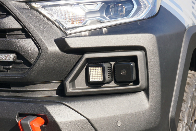 玩真的?《Toyota RAV4》山難搜救車 頂部暗藏《無人機》外型其實很帥氣! 玩真的?《Toyota RAV4》山難搜救車 頂部暗藏《無人機》外型其實很帥氣!