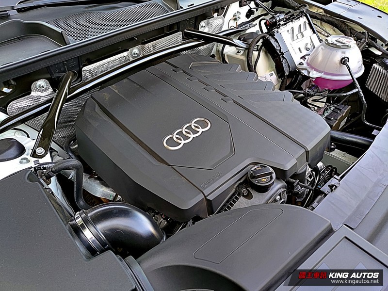 《Audi Q5 45 TFSI quattro Edition One》小改款試駕︱搶眼又安全的科技型男! 《Audi Q5 45 TFSI quattro Edition One》小改款試駕︱搶眼又安全的科技型男!