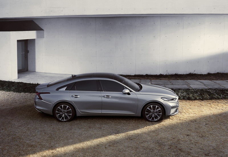 帥到沒倫理《KIA K8》台灣會不會引進?韓國單日接獲18,015張訂單 超越Hyundai 帥到沒倫理《KIA K8》台灣會不會引進?韓國單日接獲18,015張訂單 超越Hyundai