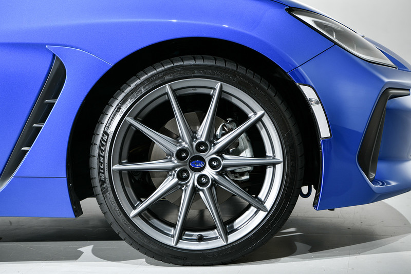 只有車頭不一樣?大改款《Toyota GR 86》與《Subaru BRZ》同步登場 預計今年第四季導入台灣 只有車頭不一樣?大改款《Toyota GR 86》與《Subaru BRZ》同步登場 預計今年第四季導入台灣