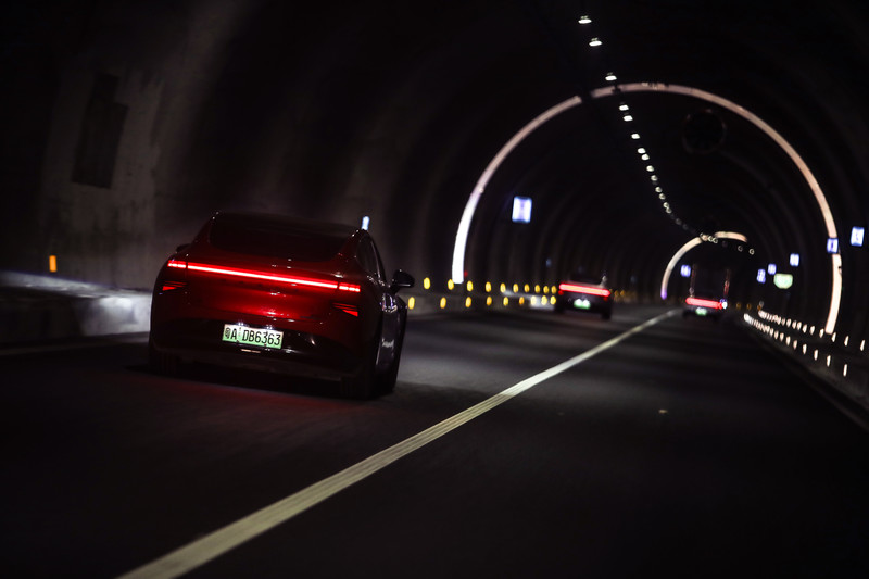《XPeng》想刺激《Tesla》?《小鵬電動車》3000km中國最長自駕紀錄!之後等《Model Y》來挑戰 《XPeng》想刺激《Tesla》?《小鵬電動車》3000km中國最長自駕紀錄!之後等《Model Y》來挑戰