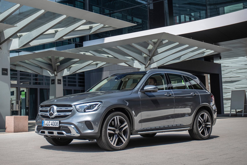 2021年3月《進口豪華品牌銷售排行》《M-Benz GLC》重返寶座《Tesla Model 3》白色內裝 深得民心 2021年3月《進口豪華品牌銷售排行》《M-Benz GLC》重返寶座《Tesla Model 3》白色內裝 深得民心