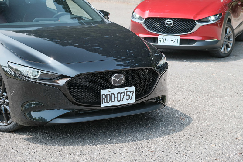 掀背帥還是跨界好?五門MAZDA3跟CX-30之間究竟怎麼選? 掀背帥還是跨界好?五門MAZDA3跟CX-30之間究竟怎麼選?