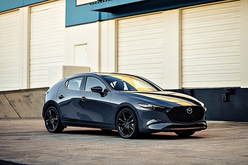 2021年3月《進口一般品牌銷售排行》︱《Camry》強勢攻佔第3位 《Mazda》占了5分之3 《RAV4》仍是永遠的冠軍 2021年3月《進口一般品牌銷售排行》︱《Camry》強勢攻佔第3位 《Mazda》占了5分之3 《RAV4》仍是永遠的冠軍