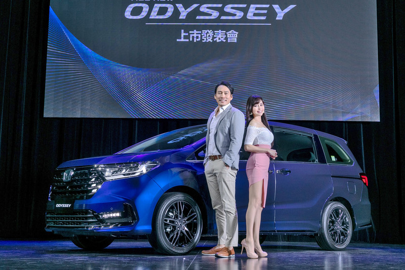 MPV評比《KIA Carnival》《Toyota Sienna》《Honda Odyssey》價格與配備分析(二) MPV評比《KIA Carnival》《Toyota Sienna》《Honda Odyssey》價格與配備分析(二)