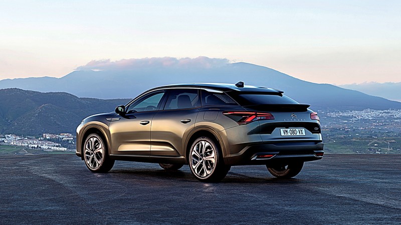 多了「X」、變身跨界休旅!全新《Citroen C5 X》跨界休旅全球首演 多了「X」、變身跨界休旅!全新《Citroen C5 X》跨界休旅全球首演