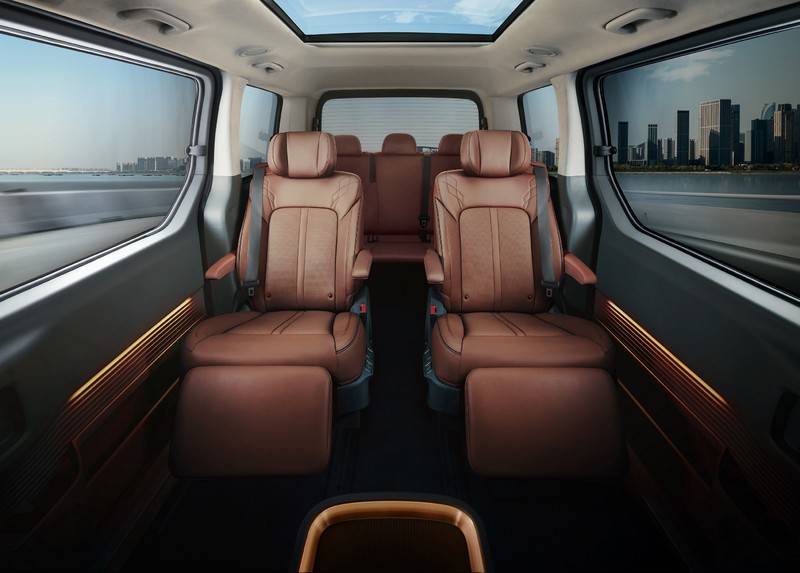《Hyundai Staria》預計年底台灣見|首創全景式車窗 最多可乘載11人 《Hyundai Staria》預計年底台灣見|首創全景式車窗 最多可乘載11人