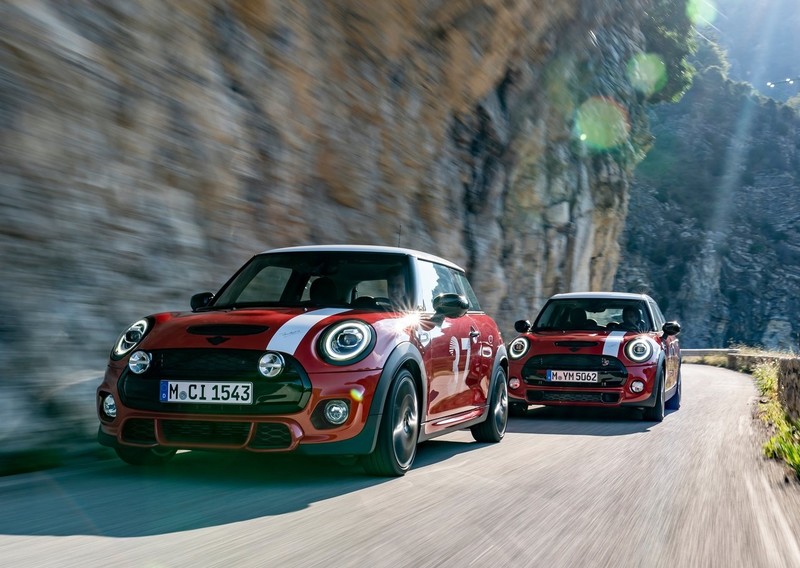 聯名傳奇車手 《Mini Paddy Hopkirk Edition》紀念特仕車限量10台188萬正式上市! 聯名傳奇車手 《Mini Paddy Hopkirk Edition》紀念特仕車限量10台188萬正式上市!
