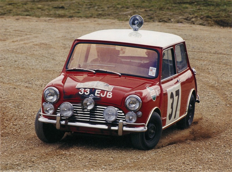 聯名傳奇車手 《Mini Paddy Hopkirk Edition》紀念特仕車限量10台188萬正式上市! 聯名傳奇車手 《Mini Paddy Hopkirk Edition》紀念特仕車限量10台188萬正式上市!