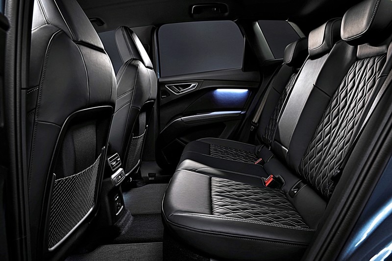 換算約141.5萬元起、EV續航最高達520公里！《Audi Q4 e-tron / e-tron Sportback》雙車型全球