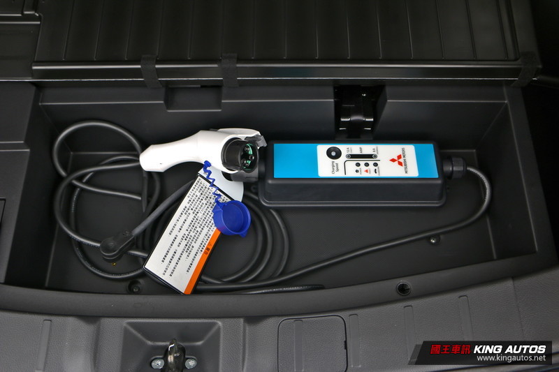 平均油耗52.4km/L《Mitsubishi Outlander PHEV》最大特色還是寧靜舒適、起步暢快 平均油耗52.4km/L《Mitsubishi Outlander PHEV》最大特色還是寧靜舒適、起步暢快