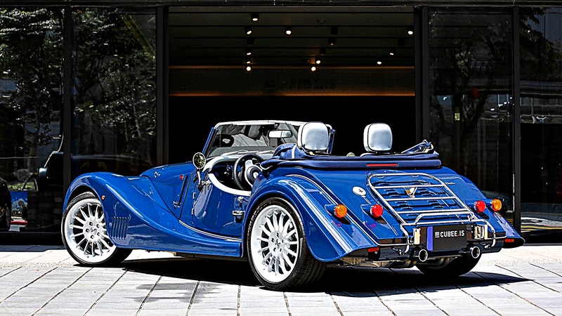 618萬元起買英國手工古典跑車！《Morgan Plus Six》國內上市