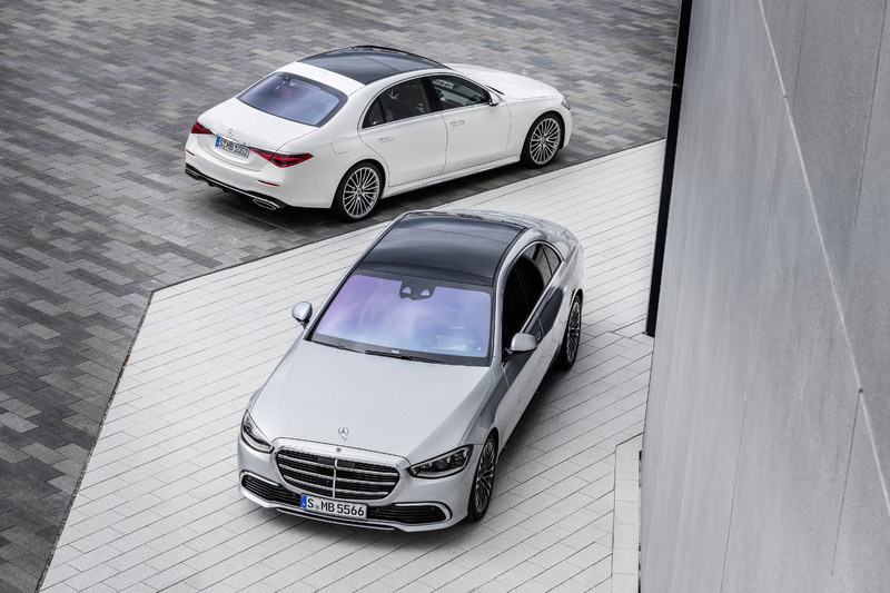 《Mercedes-Benz S-Class》奪下本屆世界最佳豪華車大獎|搭載V12引擎Maybach S-Class預計年底登場 《Mercedes-Benz S-Class》奪下本屆世界最佳豪華車大獎|搭載V12引擎Maybach S-Class預計年底登場