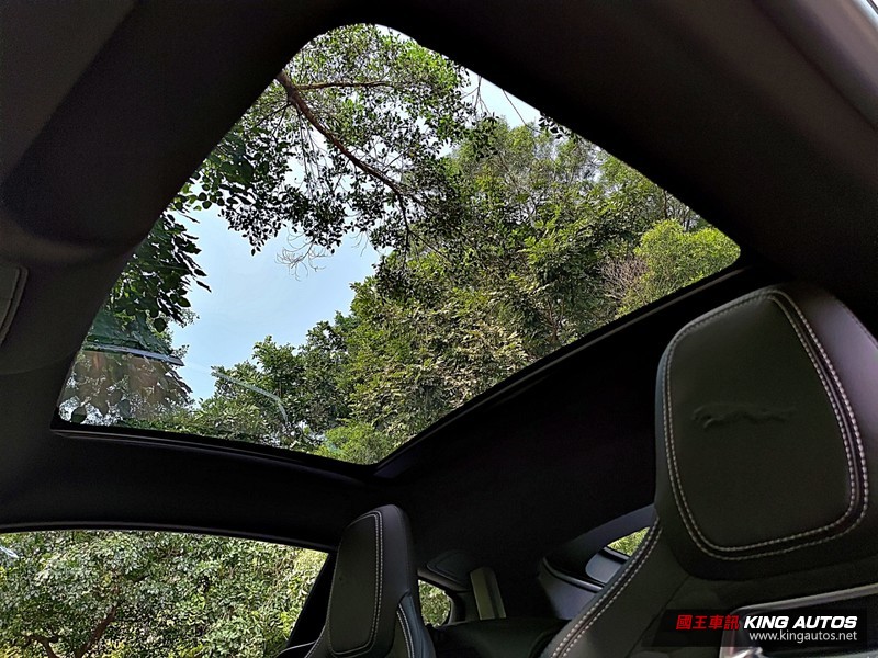 《Jaguar F-Type P450 R-Dynamic》小改款試駕︱渾厚嘶吼的5.0升V8豹力美學! 《Jaguar F-Type P450 R-Dynamic》小改款試駕︱渾厚嘶吼的5.0升V8豹力美學!