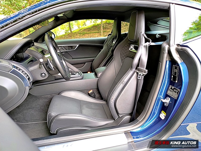 《Jaguar F-Type P450 R-Dynamic》小改款試駕︱渾厚嘶吼的5.0升V8豹力美學! 《Jaguar F-Type P450 R-Dynamic》小改款試駕︱渾厚嘶吼的5.0升V8豹力美學!