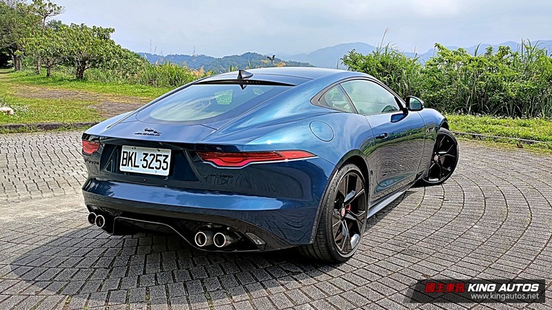 《Jaguar F-Type P450 R-Dynamic》小改款試駕︱渾厚嘶吼的5.0升V8豹力美學! 《Jaguar F-Type P450 R-Dynamic》小改款試駕︱渾厚嘶吼的5.0升V8豹力美學!