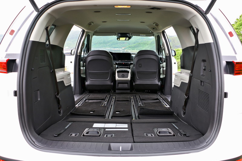 激發內心渴望《Kia Carnival》價格 配備 美學 正中紅心! 激發內心渴望《Kia Carnival》價格 配備 美學 正中紅心!