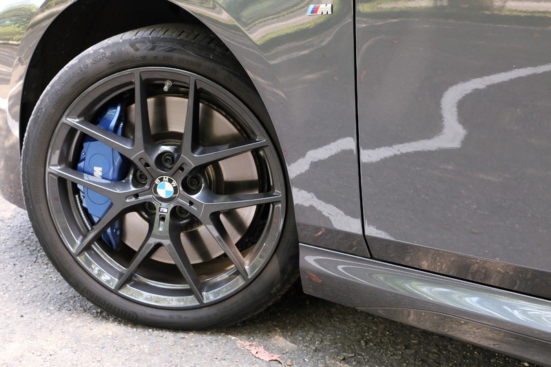 《BMW 220i Gran Coupe Edition M》試駕︱何必將就三缸!四缸渦輪引擎低轉高扭力 操駕更帶勁 《BMW 220i Gran Coupe Edition M》試駕︱何必將就三缸!四缸渦輪引擎低轉高扭力 操駕更帶勁