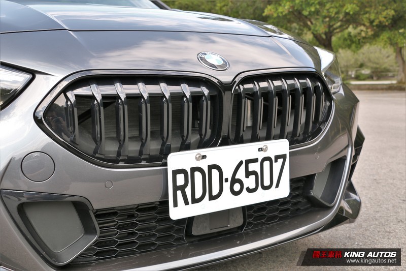 《BMW 220i Gran Coupe Edition M》試駕︱何必將就三缸!四缸渦輪引擎低轉高扭力 操駕更帶勁 《BMW 220i Gran Coupe Edition M》試駕︱何必將就三缸!四缸渦輪引擎低轉高扭力 操駕更帶勁