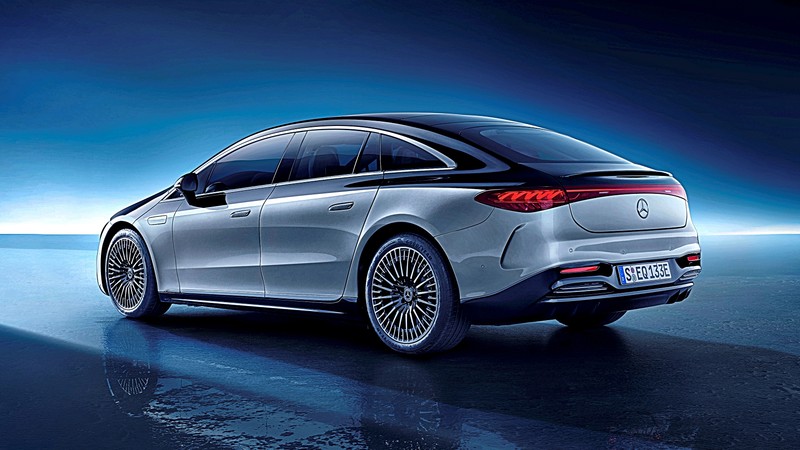 600匹以上馬力起跳 2022年初全球首發!《Mercedes-AMG EQS》高性能純電版 首度捕獲 600匹以上馬力起跳 2022年初全球首發!《Mercedes-AMG EQS》高性能純電版 首度捕獲