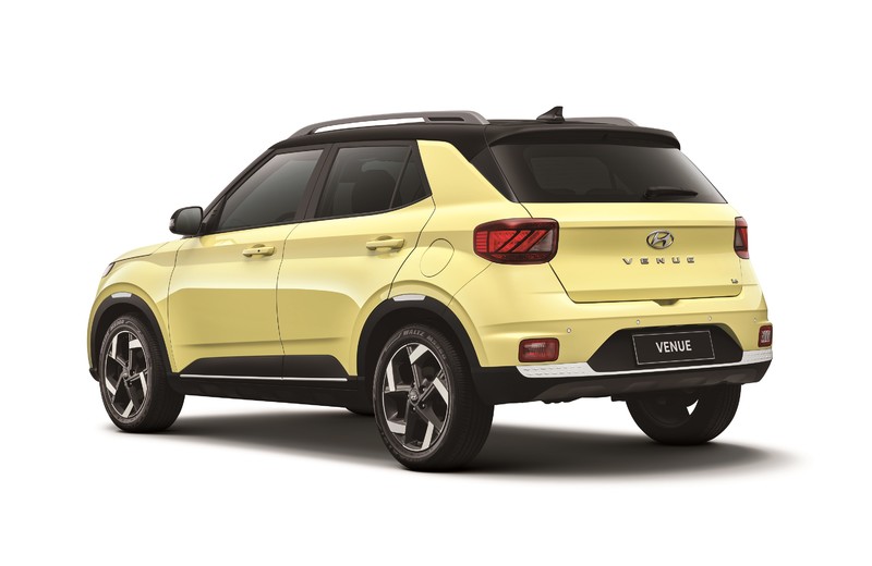 粉色風暴來襲 搶攻女性購車市場!《Hyundai Venue》新增兩粉色車色|70.9萬元起 全台限量100輛 粉色風暴來襲 搶攻女性購車市場!《Hyundai Venue》新增兩粉色車色|70.9萬元起 全台限量100輛