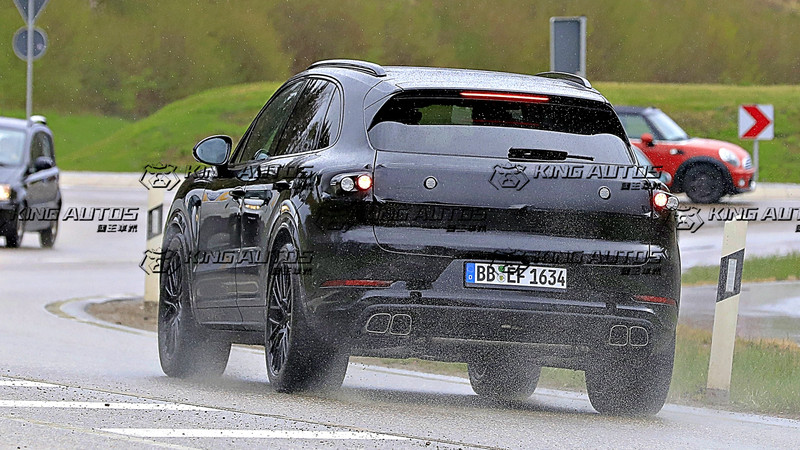 頭尾都有新設計?!《Porsche Cayenne》小改款 今年底可能首演 頭尾都有新設計?!《Porsche Cayenne》小改款 今年底可能首演