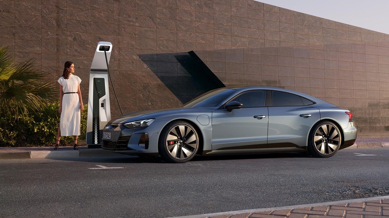 《Model S》勁敵現身?《Audi e-tron GT/RS e-tron GT》台灣開放預售 兩車型限量各50台 《Model S》勁敵現身?《Audi e-tron GT/RS e-tron GT》台灣開放預售 兩車型限量各50台