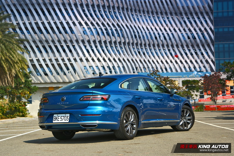 今年缺車!《Volkswagen Tiguan》表現亮眼 供不應求《Tiguan R》耀眼黑馬! 今年缺車!《Volkswagen Tiguan》表現亮眼 供不應求《Tiguan R》耀眼黑馬!