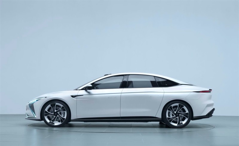 內裝結合《Tesla》和《Benz》?中國電動車《智己L7》續航力破1000公里 零百加速僅3.9秒 內裝結合《Tesla》和《Benz》?中國電動車《智己L7》續航力破1000公里 零百加速僅3.9秒