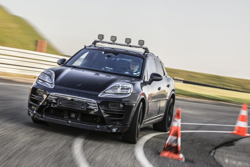 保時捷純電動SUV《Porsche Macan》明年發表、後年上市?真實+虛擬 同步運作? 保時捷純電動SUV《Porsche Macan》明年發表、後年上市?真實+虛擬 同步運作?