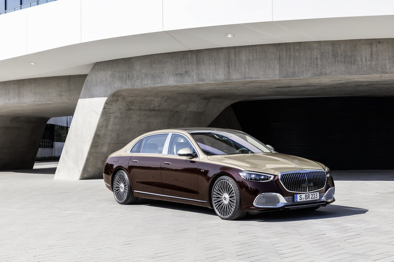 《Maybach S680 4MATIC》無預警亮相|搭載V12引擎榨621匹馬力 車內還有冷藏室 《Maybach S680 4MATIC》無預警亮相|搭載V12引擎榨621匹馬力 車內還有冷藏室