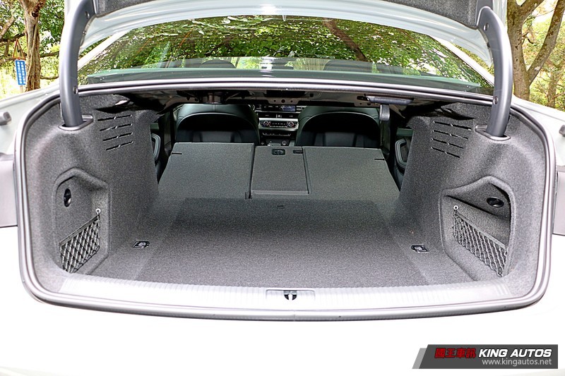 《Audi A4 45 TFSI quattro S line》小改款試駕︱還是智慧四驅更對味! 《Audi A4 45 TFSI quattro S line》小改款試駕︱還是智慧四驅更對味!