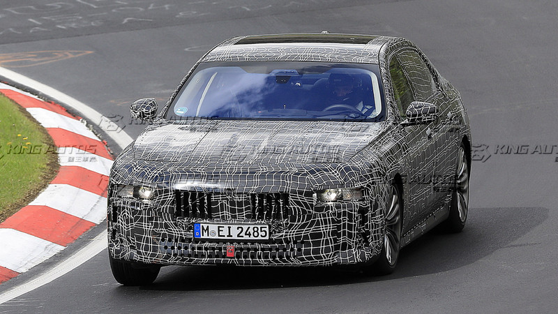 還會有大鼻孔水箱護罩嗎?!全新大改款《BMW 7 Series》預計下半年亮相 還會有大鼻孔水箱護罩嗎?!全新大改款《BMW 7 Series》預計下半年亮相