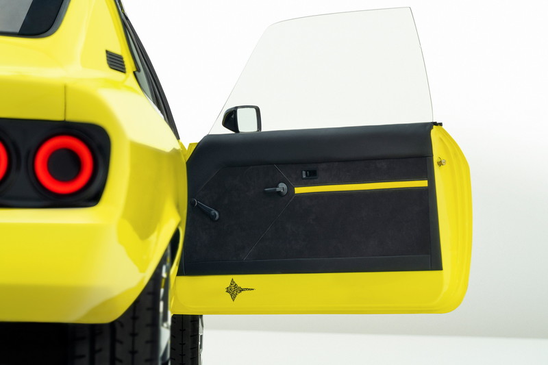 《Opel》也搞文藝復興！推出手排電動車《Manta GSe ElektroMOD》向經典跑車Manta致敬